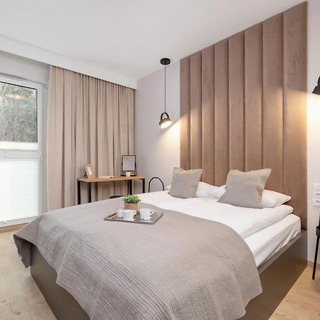 Bright Apartment In Krakow With Garden, Air Conditioning, Parking And Desk By Renters Prestige Luaran gambar