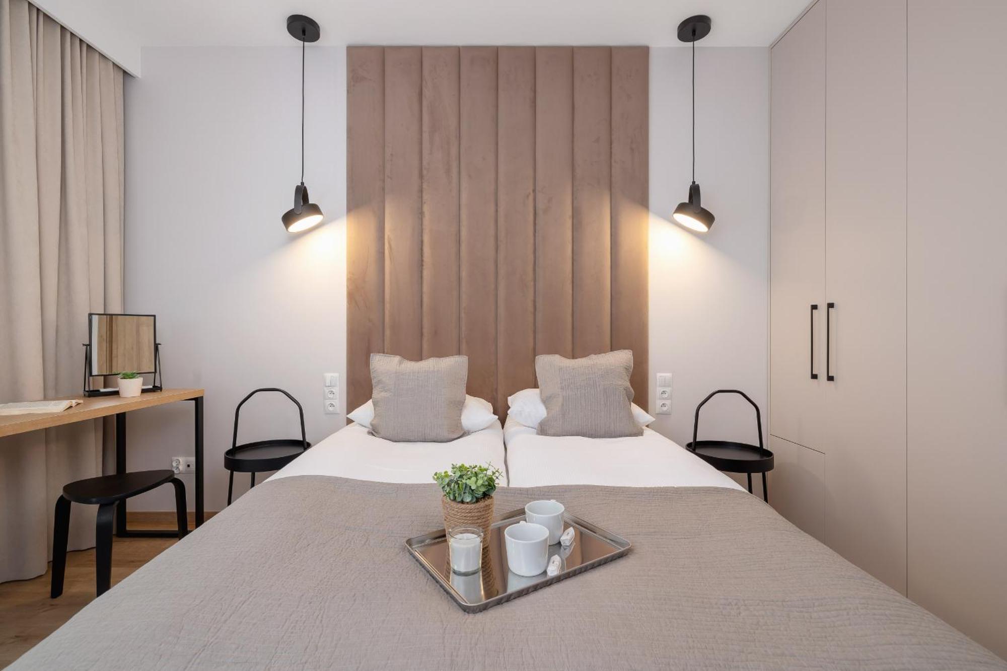 Bright Apartment In Krakow With Garden, Air Conditioning, Parking And Desk By Renters Prestige Luaran gambar